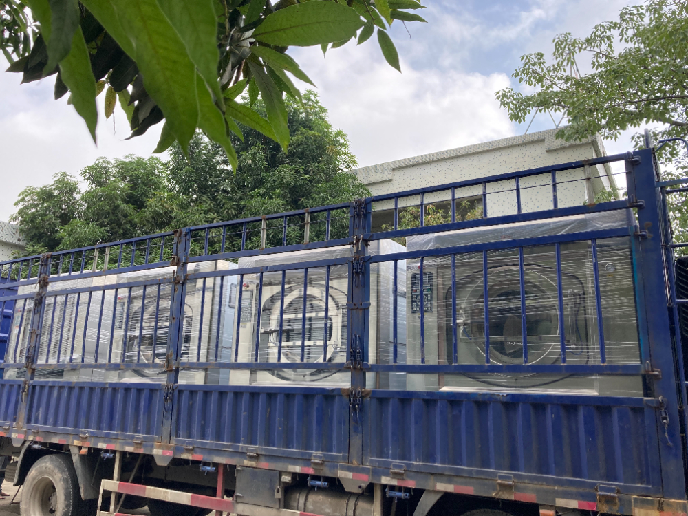 高效節(jié)能廣州工業(yè)用滾筒洗衣機，滿足商用多樣化洗滌需求